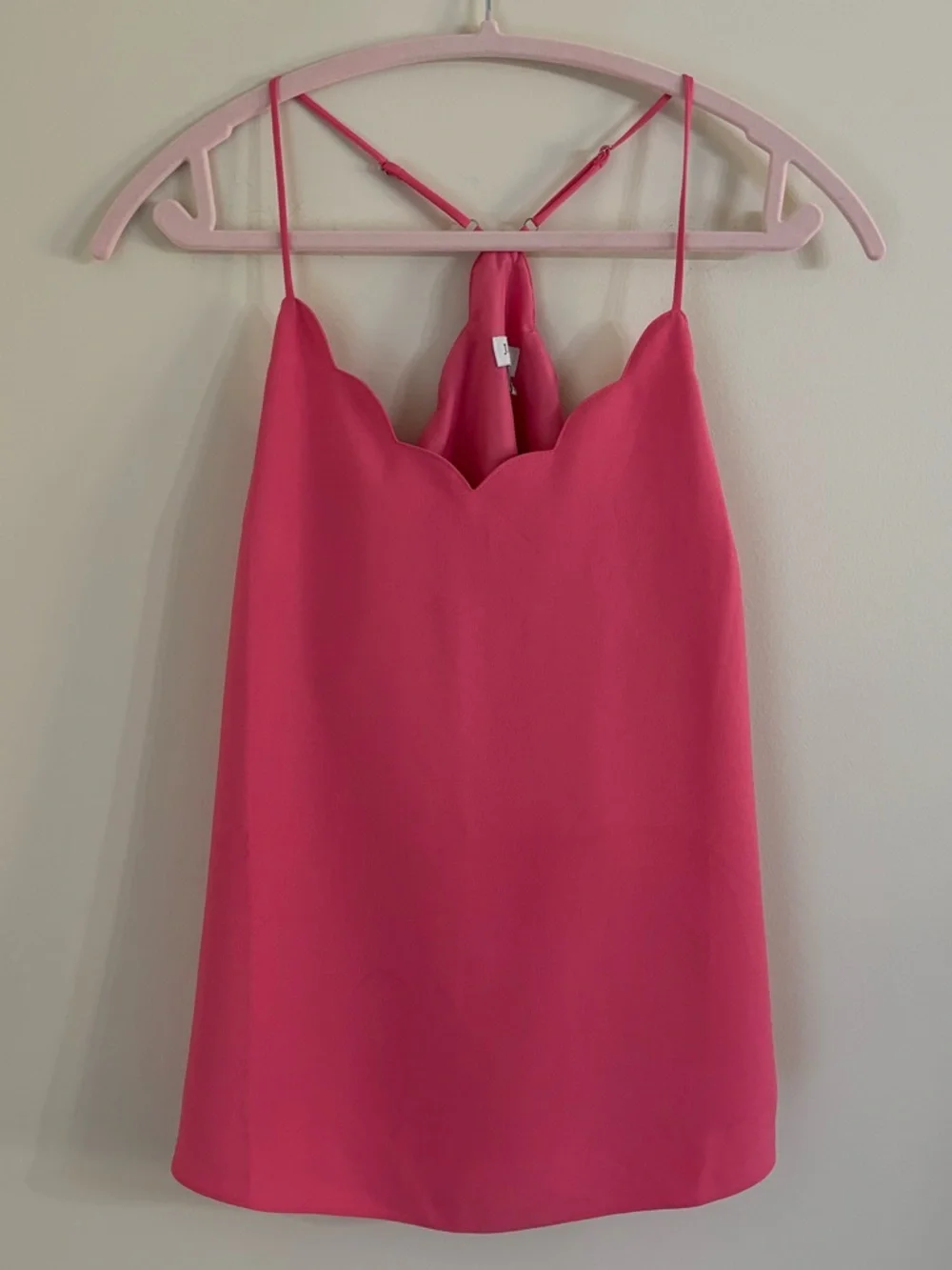 J Crew Bright Pink Scalloped V Neck Crepe Camisole Size 2